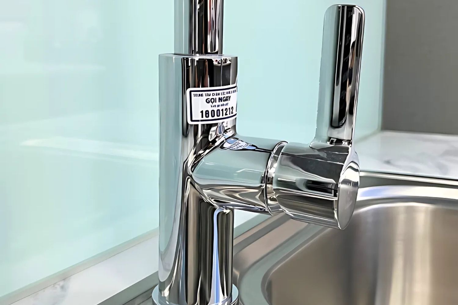 Vòi Rửa Bát Nóng Lạnh Dây Rút Malloca K012C | Đồng Thau Mạ Chrome