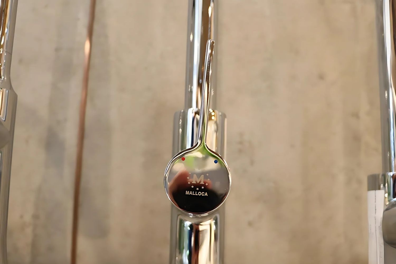 Vòi Rửa Bát Nóng Lạnh Dây Rút Malloca K012C | Đồng Thau Mạ Chrome