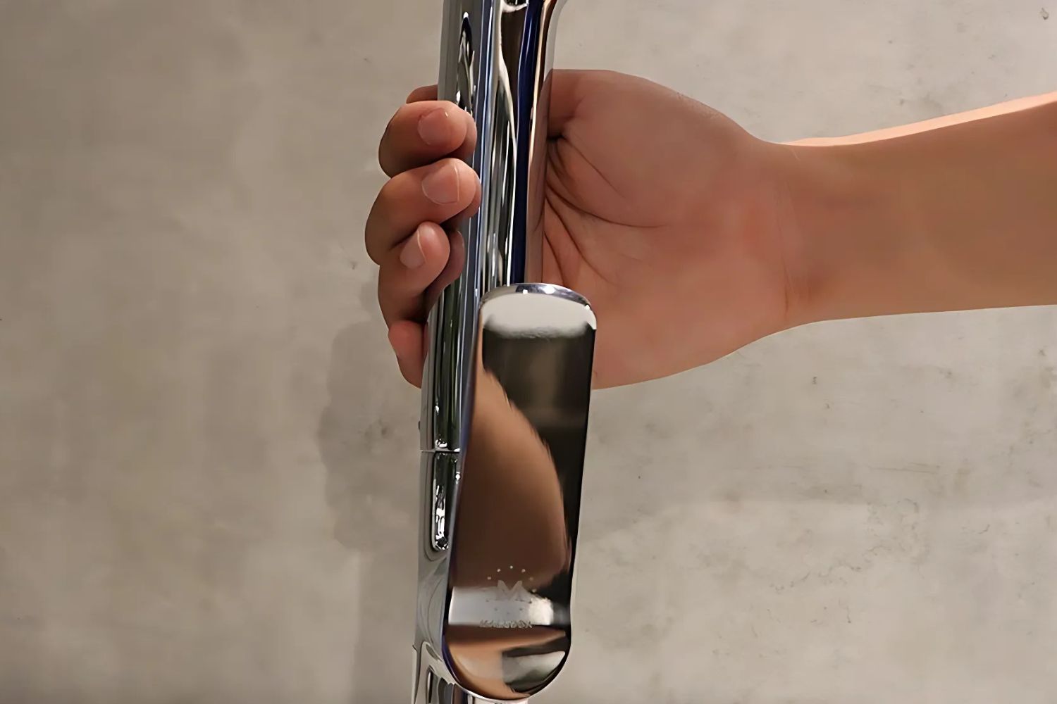 Vòi Rửa Chén Nóng Lạnh Malloca K82C | Đồng Thau Mạ Chrome