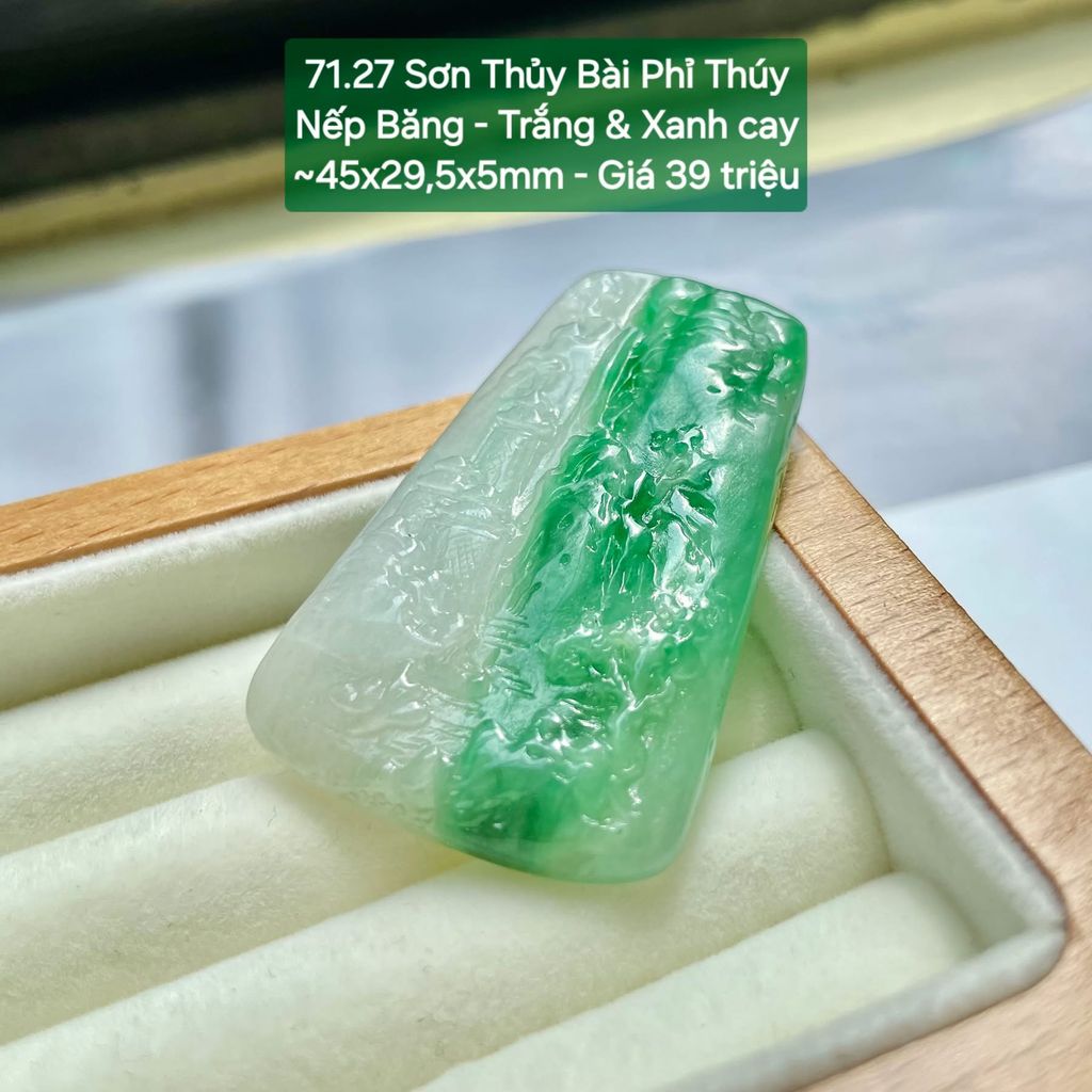 Sơn Thuỷ Bài Phỉ Thuý Nếp Băng Trắng Xanh Cay 45x29.5x5mm 71.27