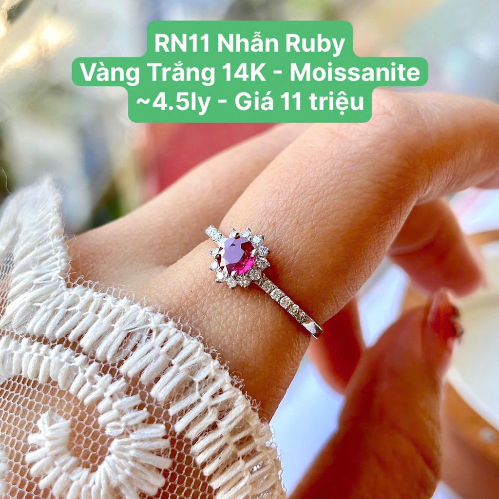 Nhẫn Ruby Vàng Trắng 14K - Moissanite ~4.5ly - RN11