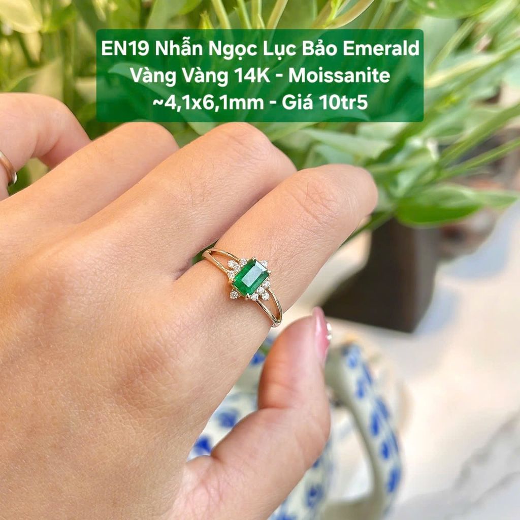 Nhẫn Ngọc Lục Bảo Emerald Vàng Vàng 14K - Moissanite ~4.1x6.1mm - EN19