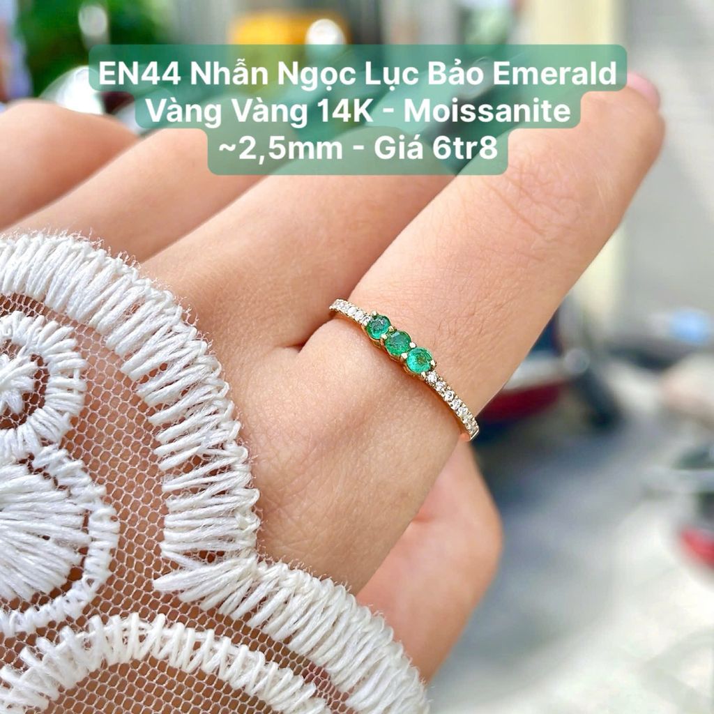 Nhẫn Ngọc Lục Bảo Emerald Vàng Vàng 14K - Moissanite ~2,5mm EN44