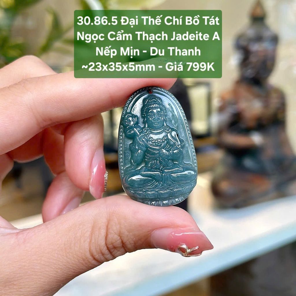 Phật Đại Thế Chí Bồ Tát Ngọc Cẩm Thạch Jadeite A Nếp Mịn Du Thanh ~23x35x5mm 30.86.5