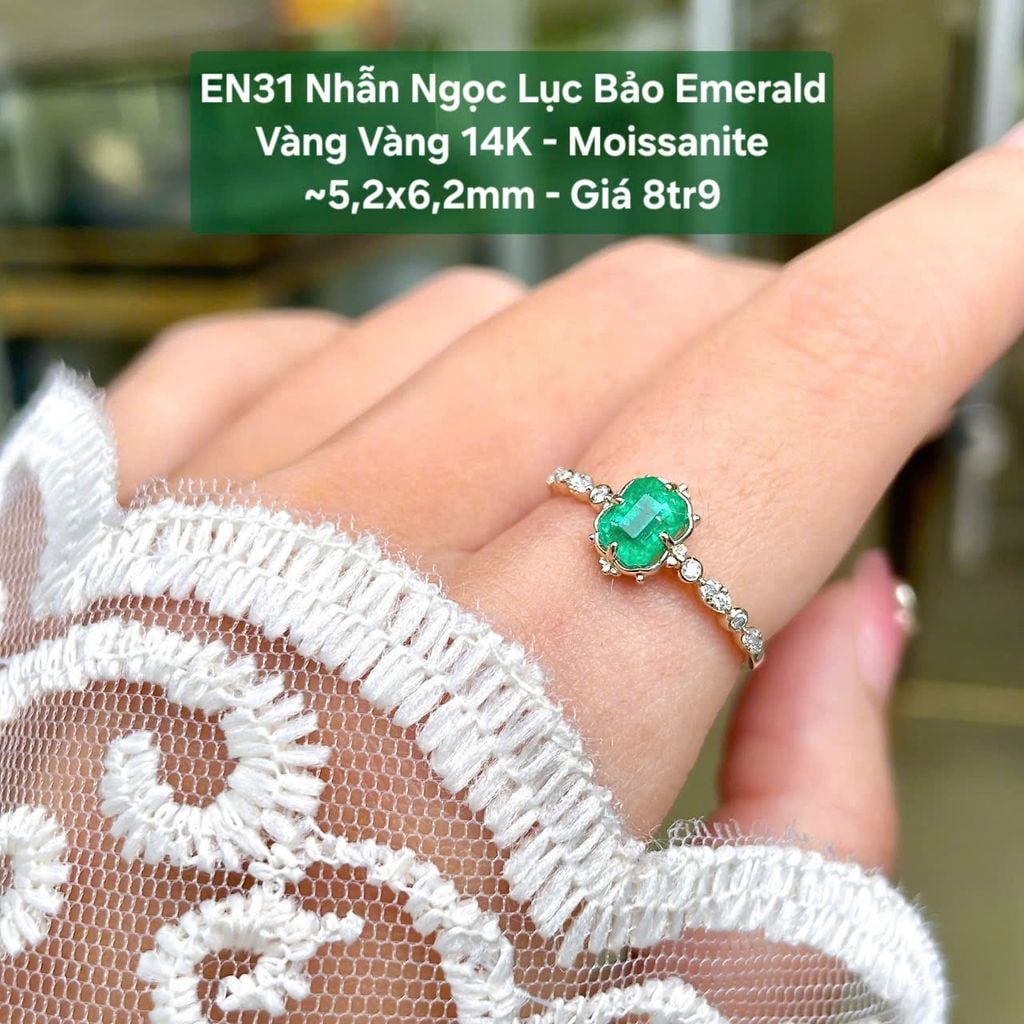 Nhẫn Ngọc Lục Bảo Emerald Vàng Vàng 14K - Moissanite ~5.2x6.2mm - EN31