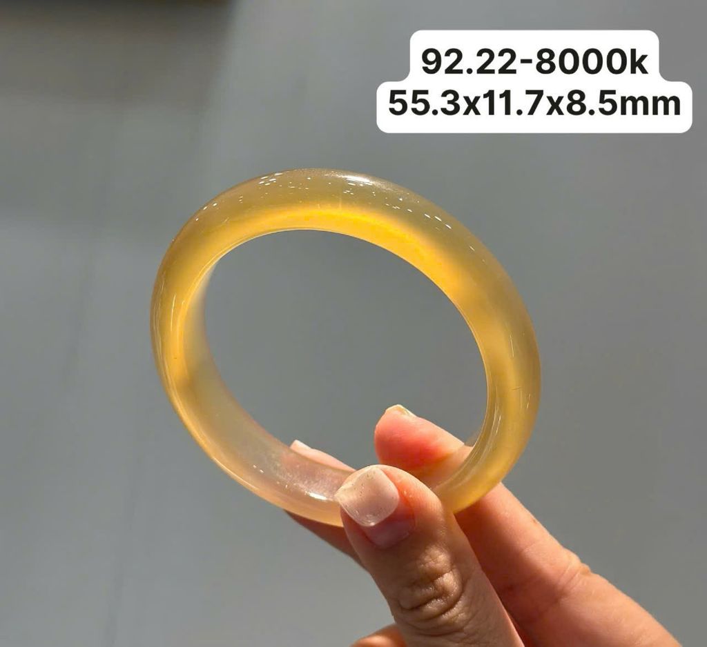 Vòng Hẹ Mã Não Chalcedony Vàng Hoàng Kim 55.3mm 92.22