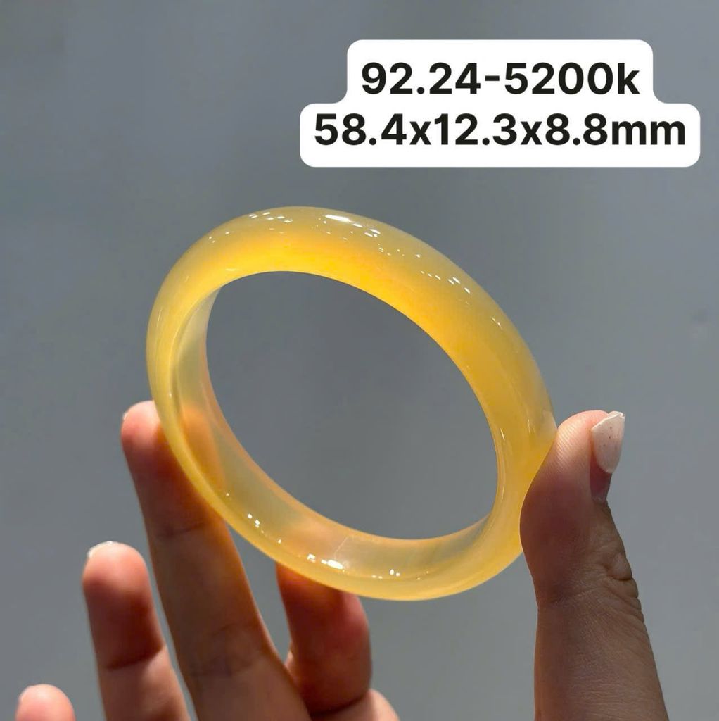 Vòng Hẹ Mã Não Chalcedony Vàng Hoàng Kim 58.4mm 92.24