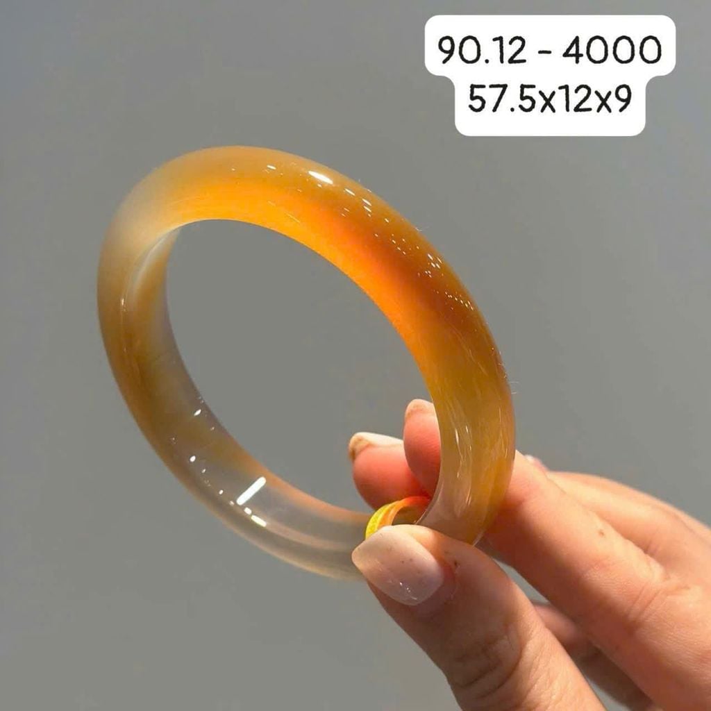 Vòng Hẹ  Ngọc Tuỷ Chalcedony Vàng Hoàng Kim 57.5mm 90.12