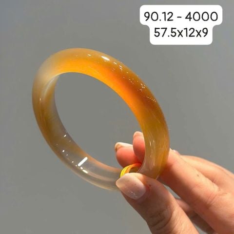 Vòng Hẹ  Ngọc Tuỷ Chalcedony Vàng Hoàng Kim 57.5mm 90.12