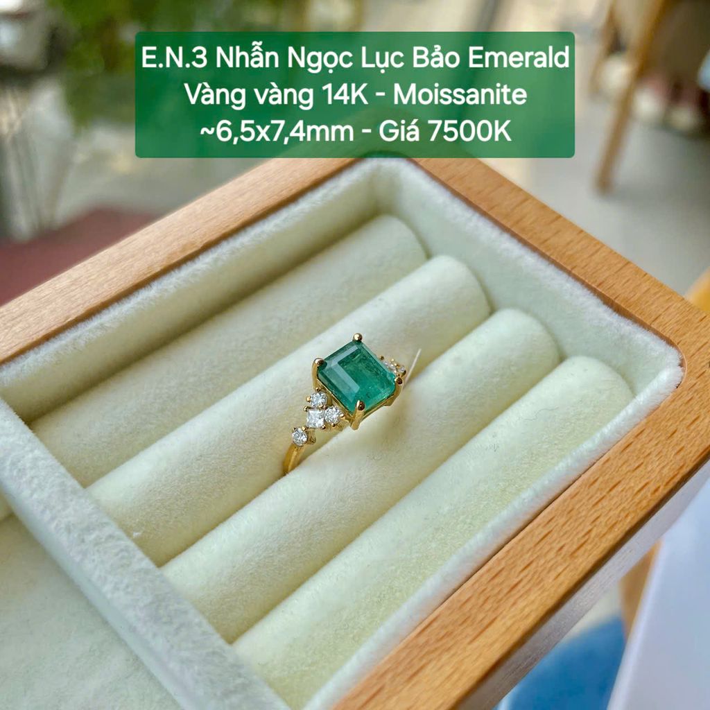 Nhẫn Ngọc Lục Bảo Emerald Rectangle Vàng Vàng 14K Moissanite EN3