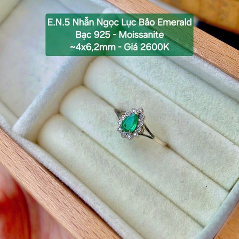 Nhẫn Ngọc Lục Bảo Emerald Pear Bạc 925 Moissanite EN5