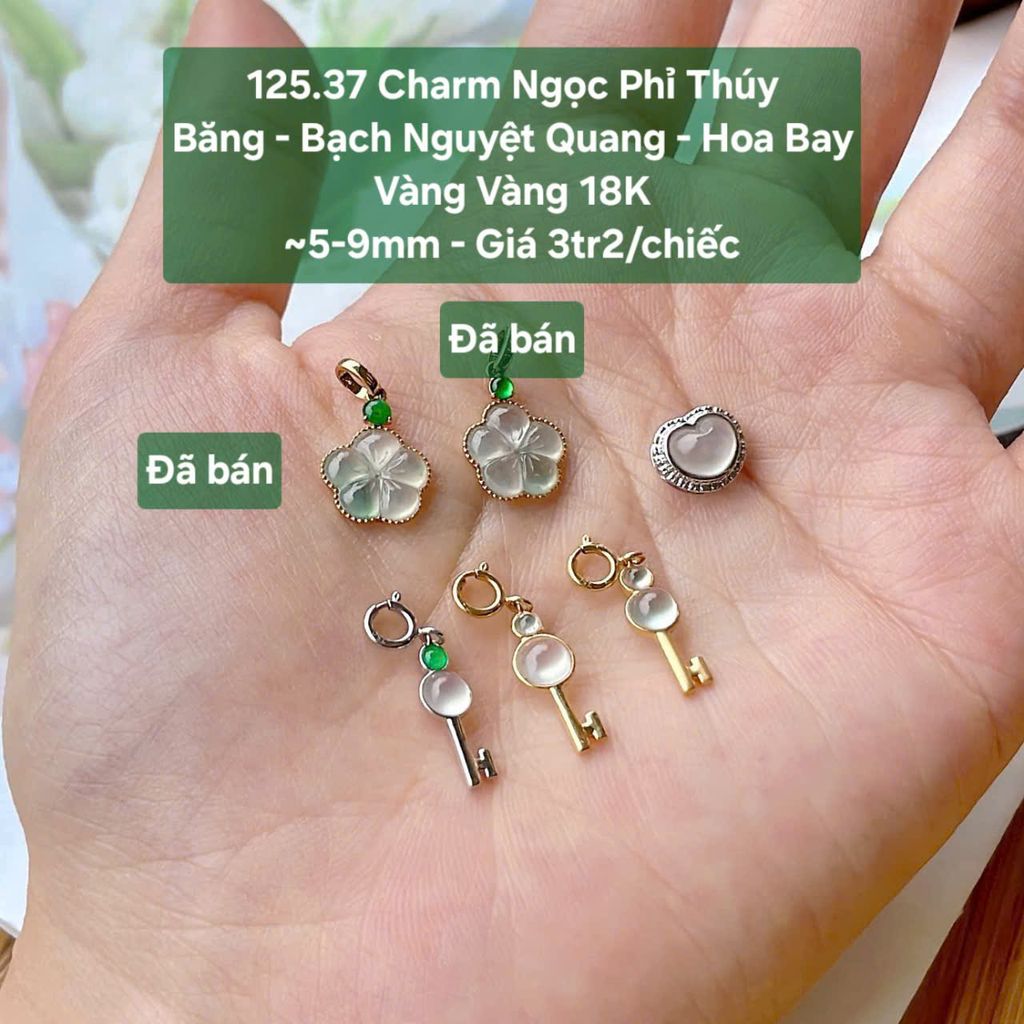 Charm Ngọc Phỉ Thúy Băng - Bạch Nguyệt Quang - Hoa Bay Vàng Vàng 18K ~5-9mm 125.37