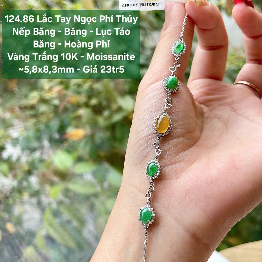 Lắc Tay Ngọc Phỉ Thúy Nếp Băng - Băng - Lục Táo, Băng - Hoàng Phỉ Vàng Trắng 10K - Moissanite 5.8x8.3mm 124.86