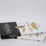  Sách : The strategist - Chiến lược gia 