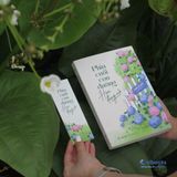  Phía cuối con đường, hoa đang nở 