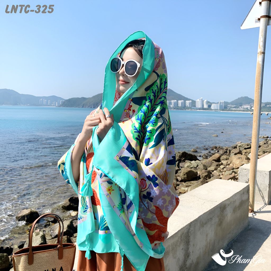 Người Mẫu Choàng Khăn Choàng Linen Boho Họa Tiết Vườn Nhiệt Đới Màu Vàng Kem Phối Xanh Mint Tươi Mát