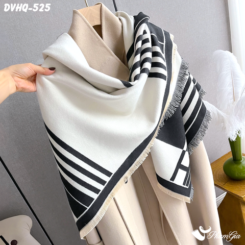 Góc Nghiêng Khăn Choàng Dạ Cashmere Vuông Phong Cách Hàn Quốc Phiên Bản Mới Họa Tiết Kẻ Sọc Đen Trắng