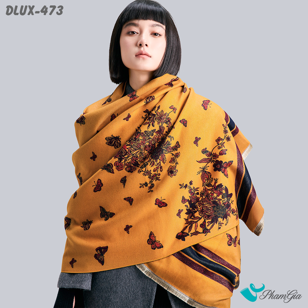 Người Mẫu Choàng Khăn Choàng Dạ Cashmere Cao Cấp Họa Tiết Bướm Hoa Màu Vàng Gold Sang Trọng