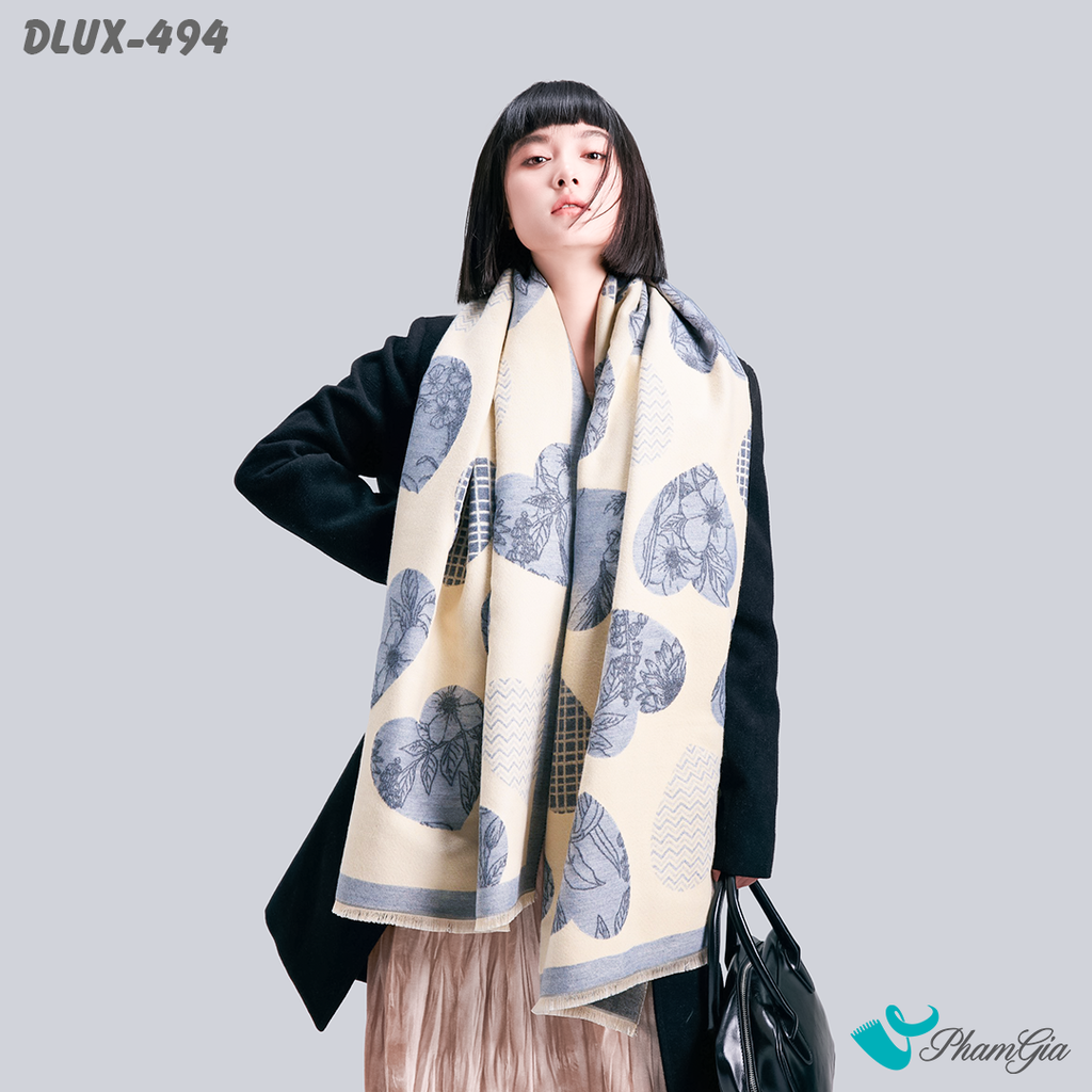 Model Choàng Khăn Choàng Dạ Cashmere Cao Cấp Họa Tiết Trái Tim Màu Xanh Blue Thanh Lịch