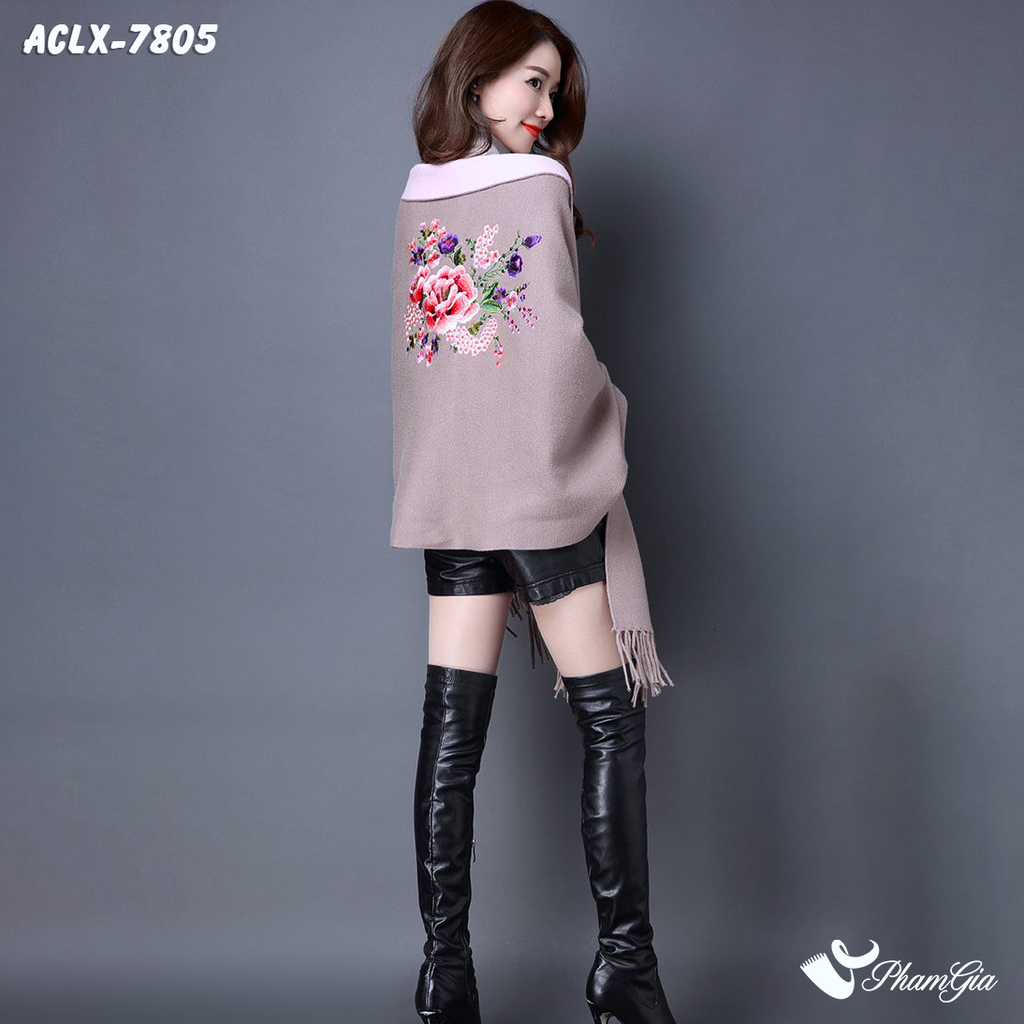Góc Sau Áo Choàng Len Cashmere Luxury Họa Tiết Hoa Mẫu Đơn Màu Hồng Beige
