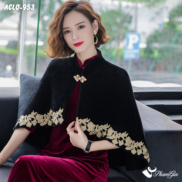 Áo Choàng Lông Luxury Phối Đăng Ten Cổ Điển Màu Đỏ Mận Quý Phái (ACLO953)