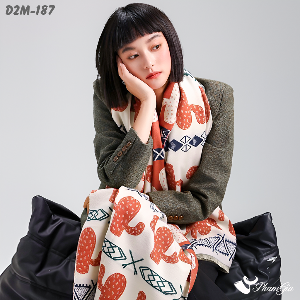 Người Mẫu Choàng Khăn Choàng Dạ Cashmere 2 Mặt Cao Cấp Họa Tiết Thổ Cẩm Xương Rồng Màu Cam Cá Tính