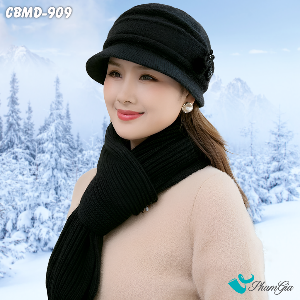 Model Mặc Combo Len Giữ Ấm Gồm Nón - Khăn - Găng Tay Màu Đen Tuyền