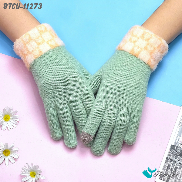 Găng Tay Len Cảm Ứng Giữ Ấm Họa Tiết Caro Trái Tim Màu Xanh Bơ (BTCU11273)