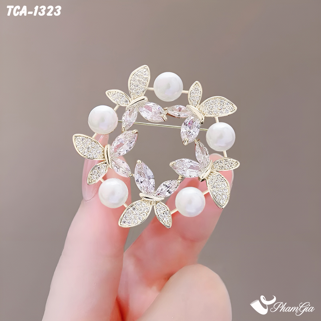 Model Cầm Ghim Cài Áo Vòng Hoa Bướm Đính Đá Pha Lê Thanh Lịch