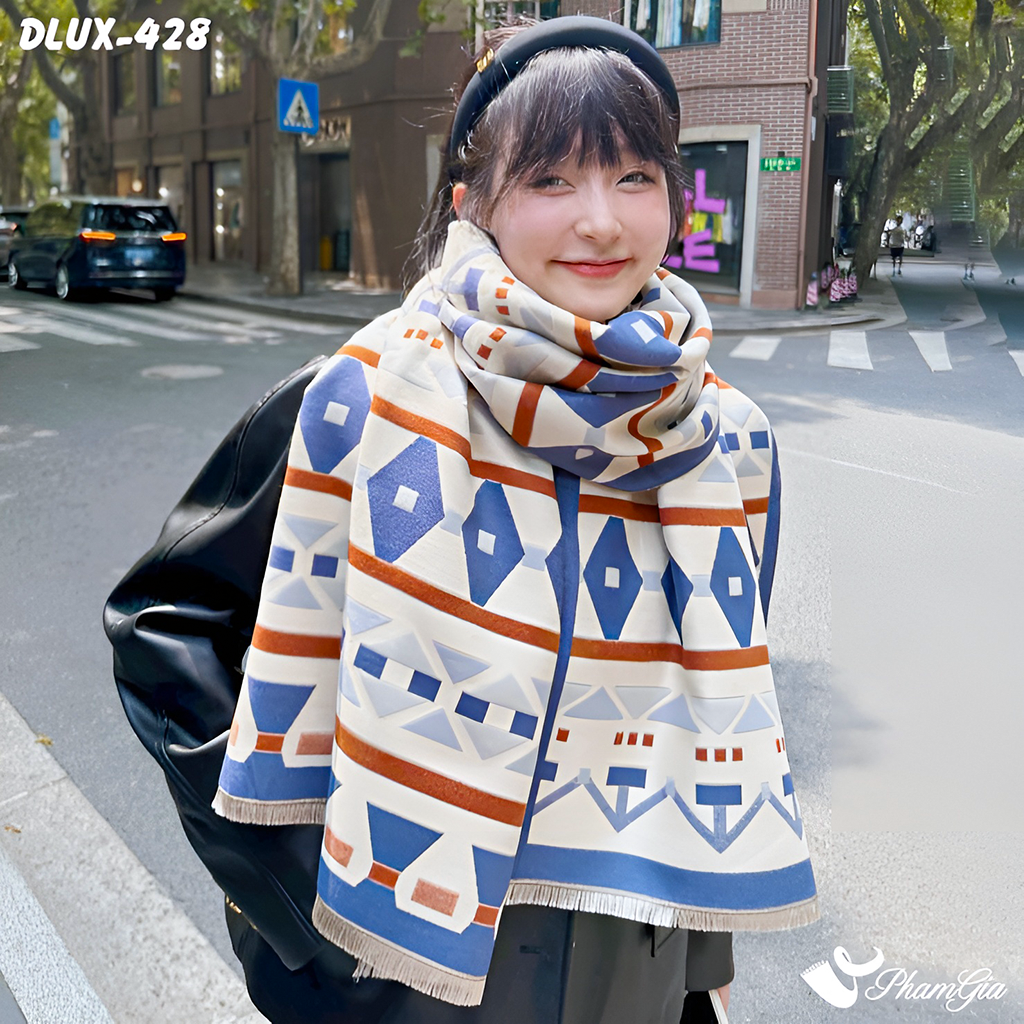 Người Mẫu Choàng Khăn Choàng Dạ Cashmere Cao Cấp Họa Tiết Hình Học Hiện Đại Màu Xanh Viền Cam Cá Tính