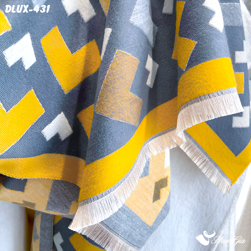 Cận Cảnh Khăn Choàng Dạ Cashmere Cao Cấp Họa Tiết Mũi Tên Hình Học Màu Xám Viền Vàng Hiện Đại