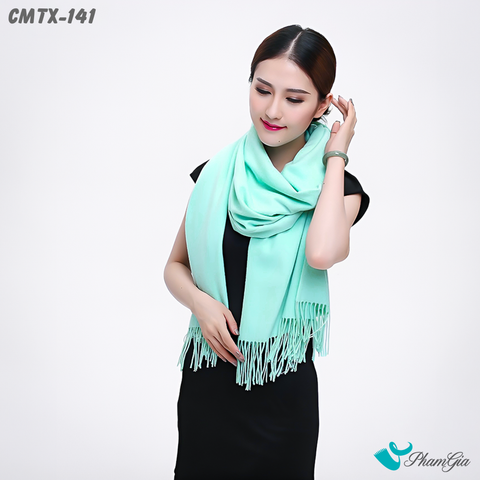 Người Mẫu Choàng Khăn Choàng Cashmere Trơn Cao Cấp Màu Xanh Ngọc