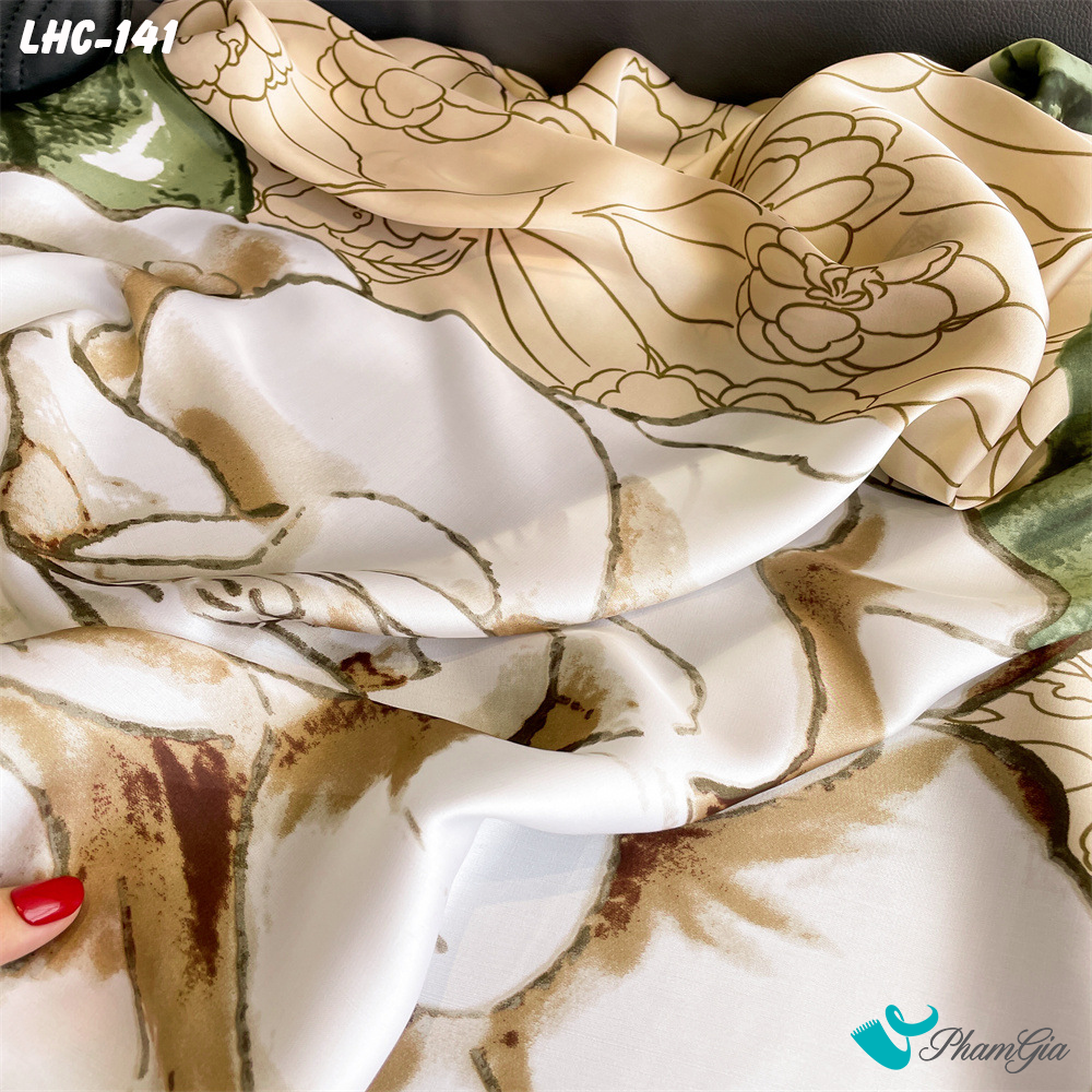 Góc Trên Khăn Choàng Lụa Hàng Châu Màu Beige Họa Tiết Hoa Trà Trang Nhã