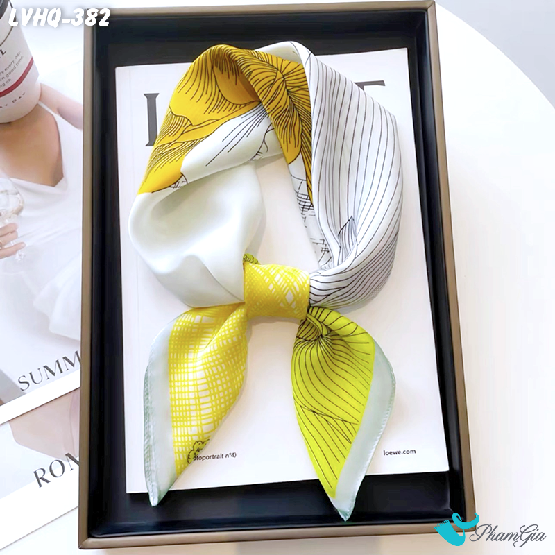 Góc Thẳng Khăn Lụa Vuông 70*70cm Phong Cách Hàn Quốc Họa Tiết Hoa Lập Thể Màu Vàng