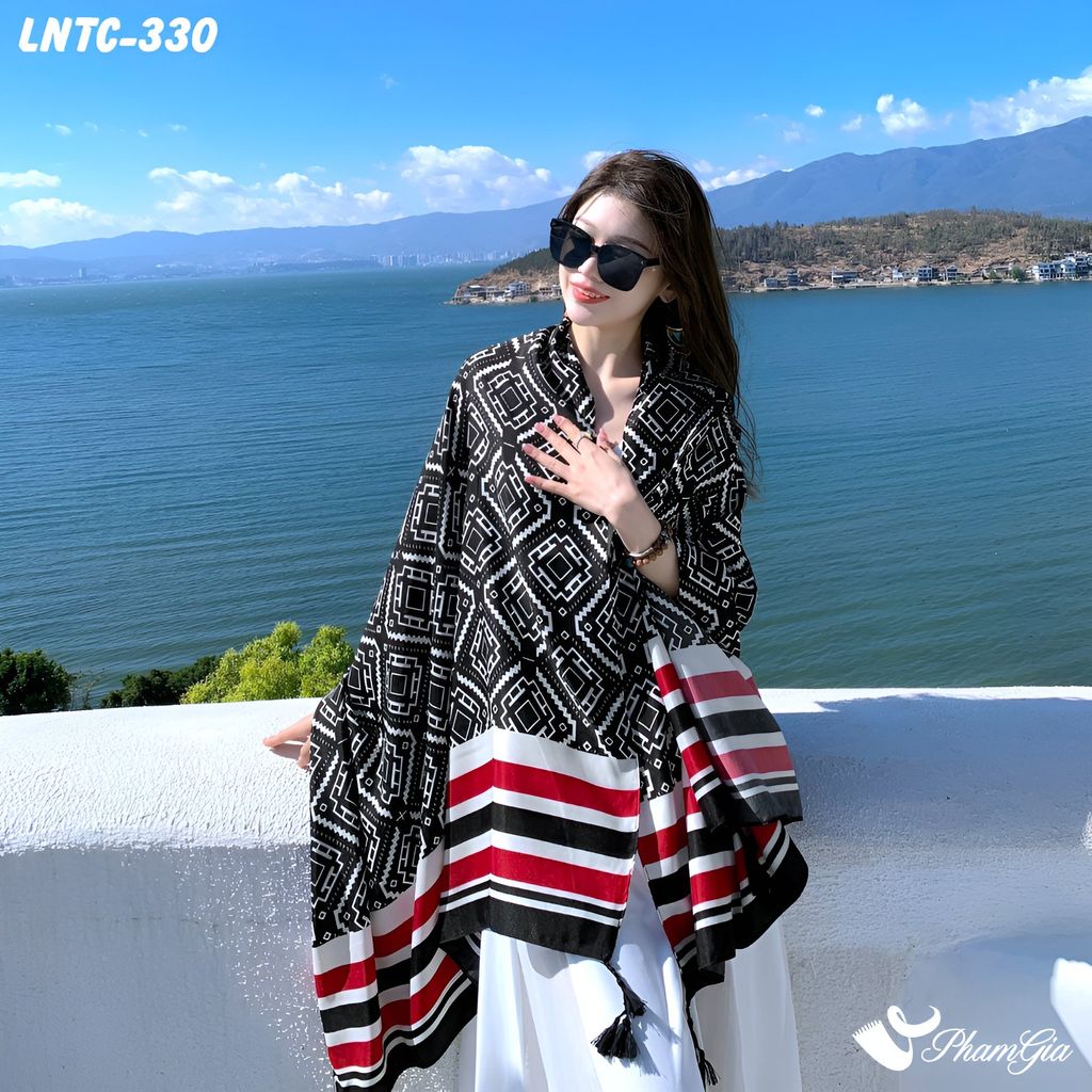 Người Mẫu Choàng Khăn Choàng Linen Boho Họa Tiết Hình Học Mosaic Màu Đen Trắng Cá Tính