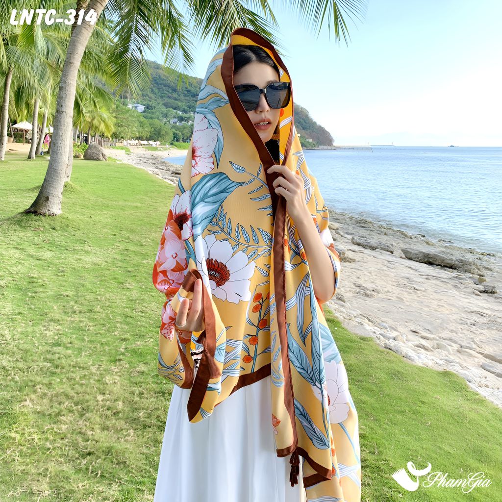 Model Choàng Khăn Choàng Linen Boho Họa Tiết Hoa Cẩm Tú Cầu Màu Vàng Mơ Thanh Lịch