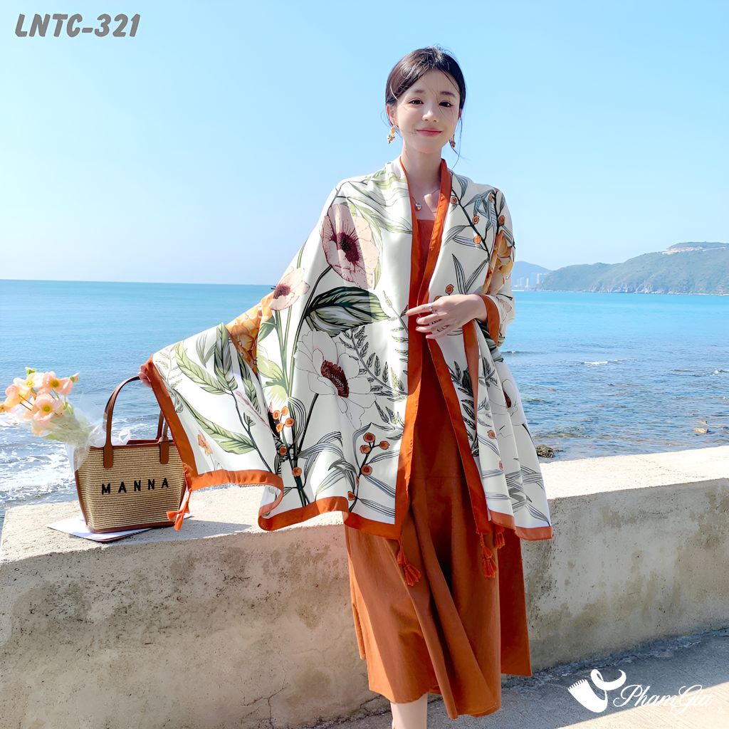 Model Choàng Khăn Choàng Linen Boho Họa Tiết Hoa Cẩm Tú Cầu Màu Trắng Kem Phối Cam Thanh Lịch