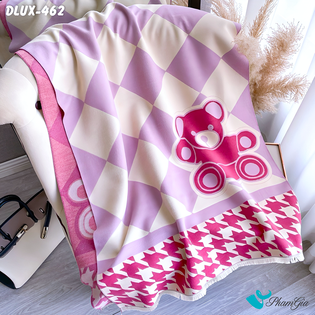 Họa Tiết Khăn Choàng Dạ Cashmere Cao Cấp Họa Tiết Gấu Teddy Màu Tím Lilac Thanh Lịch