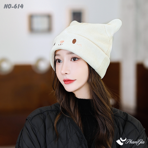 Người Mẫu Đội Nón Ống Thời Trang Họa Tiết Gấu Dễ Thương Màu Trắng Kem