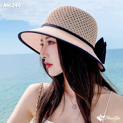 Người Mẫu Đội Nón Rộng Vành Phối Nơ Màu Hồng Phớt - Đen