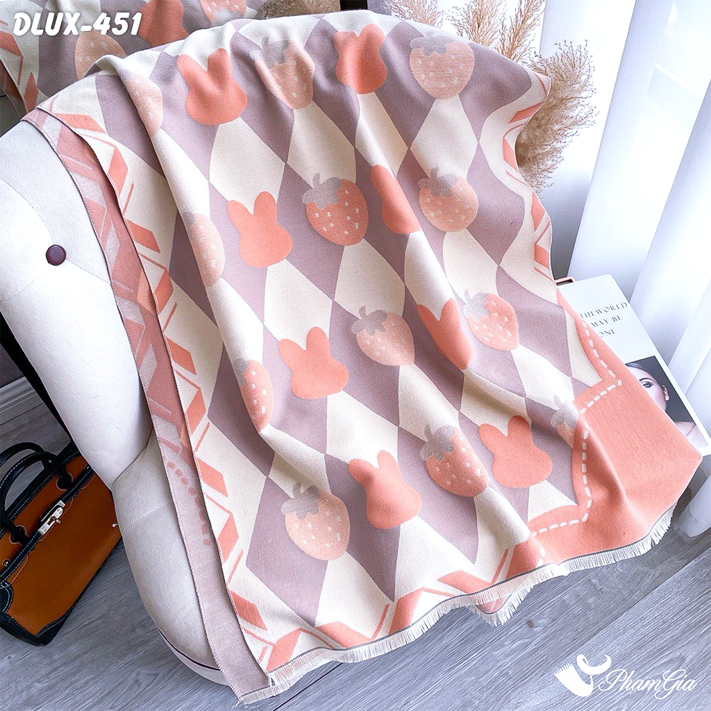 Họa Tiết Khăn Choàng Dạ Cashmere Cao Cấp Họa Tiết Dễ Thương Màu Hồng Dâu Ngọt Ngào