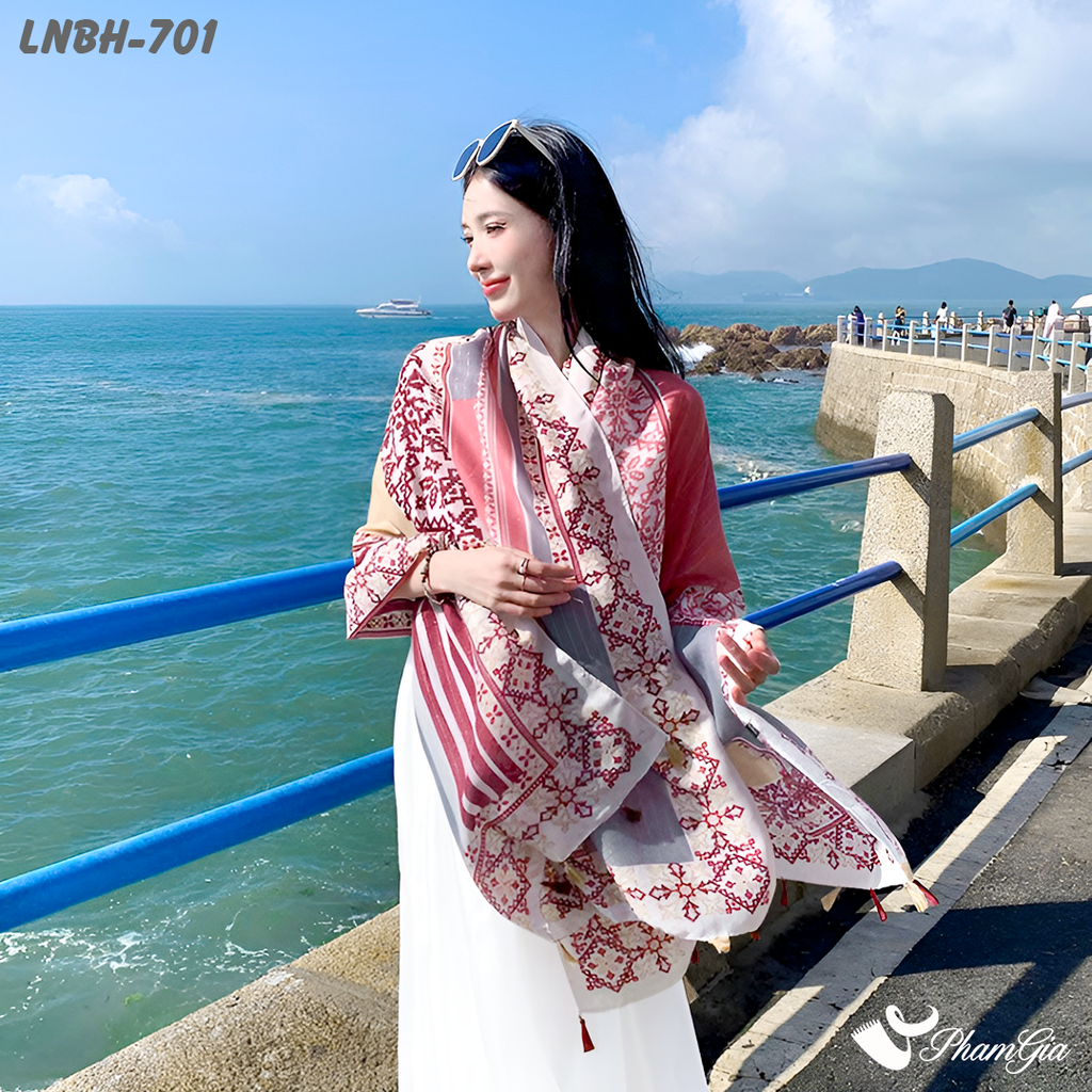 Khăn Choàng Linen Boho Họa Tiết Thổ Cẩm Phối Kim Tuyến Màu Đỏ Mận Cá Tính