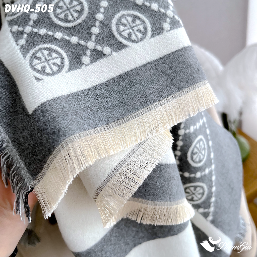 Cận Cảnh Khăn Choàng Dạ Cashmere Vuông Phong Cách Hàn Quốc Phiên Bản Mới Họa Tiết Retro Xám Khói