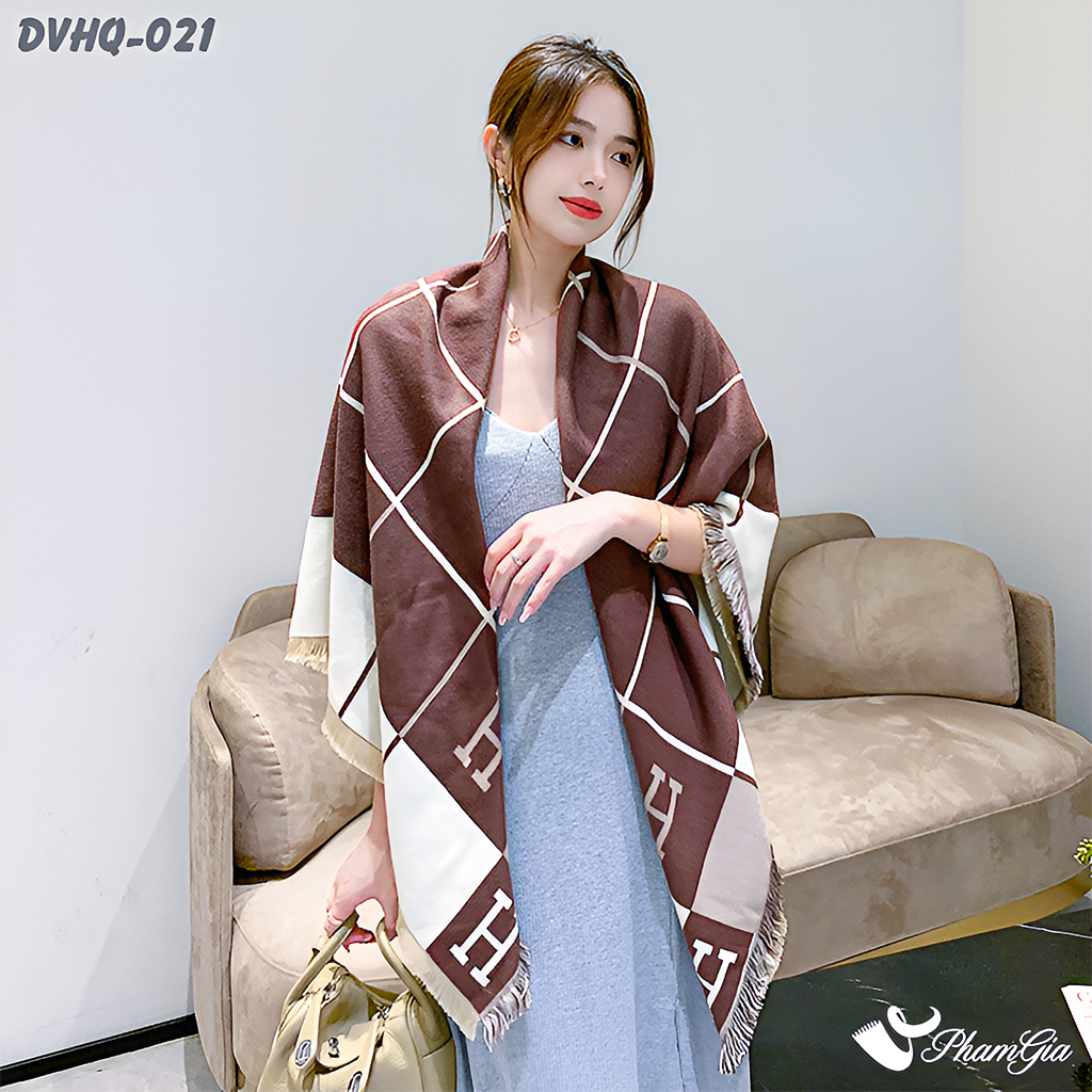 Người Mẫu Choàng Khăn Choàng Dạ Cashmere Vuông Phong Cách Hàn Quốc Cao Cấp Họa Tiết Caro Màu Nâu Tây
