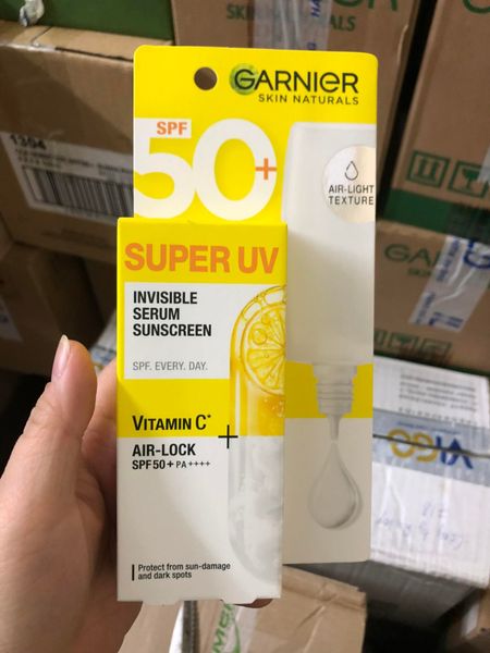 Serum chống nắng Garnier Skin Naturals Super UV Invisible Serum Sunscreen 30ml
