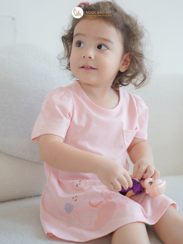 [NGỌC BẢO AN KIDS] Đầm cánh tiên bé gái hoạ in hình bầu trời