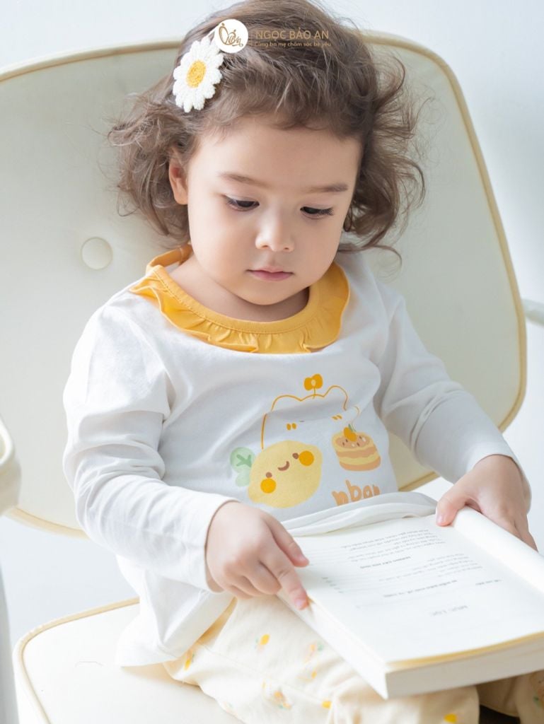 [NGỌC BẢO AN] Bộ quần áo dài tay bé gái hoạ tiết mèo vàng