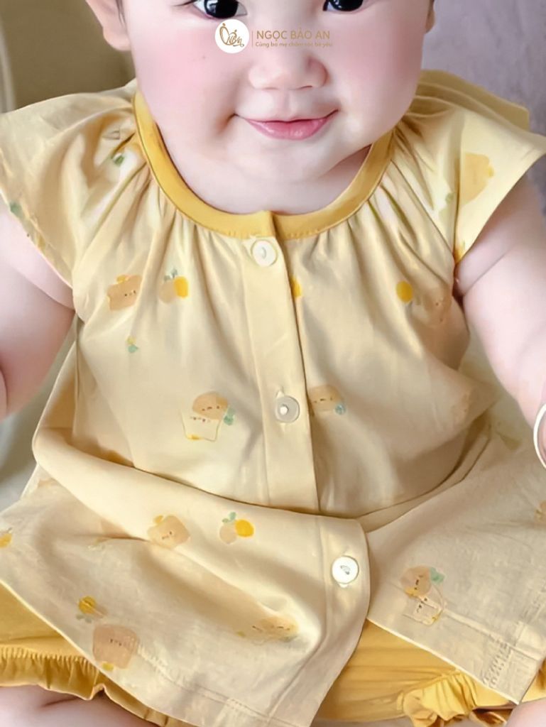 [NGỌC BẢO AN KIDS] Bộ quần áo đùi sát nách bé gái hoạ tiết gấu chanh vàng