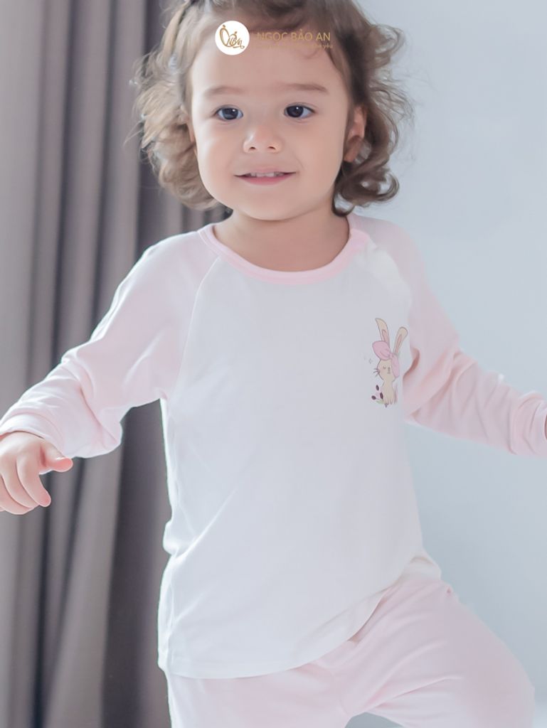 [M&B] Bộ quần áo cài giữa tay dài chất vải rayon thoáng mát