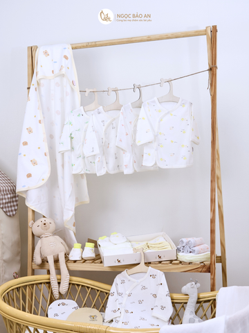 Combo đi sinh 599K tiết kiệm cho bé (Vàng gấu)